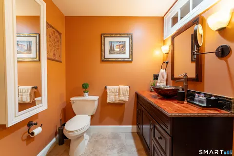 Bath - 4 Bluebird Ln #4, Killingly, CT 06241 photo 5 of 8