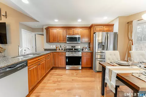 Kitchen - 4 Bluebird Ln #4, Killingly, CT 06241 photo 1 of 1