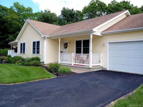Exterior - 4 Bluebird Ln #4, Killingly, CT 06241 photo 1 of 7