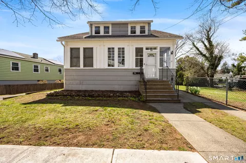 31 Arden St, New Haven, CT 06512