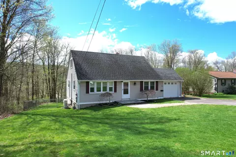 9 Colony Dr, Winchester, CT 06098