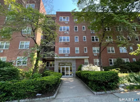 54 W North St #417, Stamford, CT 06902