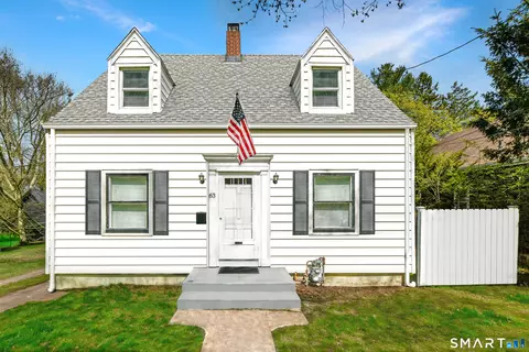 63 Park Rd, Hamden, CT 06517