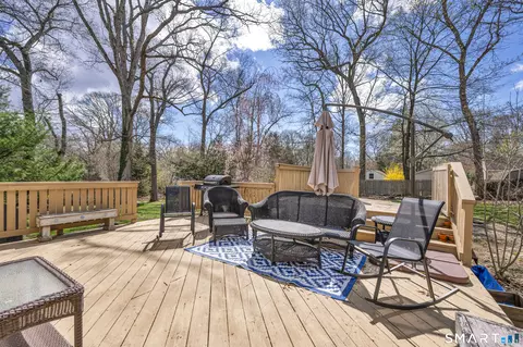 Exterior - 28 Rocky Ledge Dr, Clinton, CT 06413 photo 6 of 9