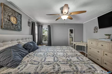 Bedroom - 28 Rocky Ledge Dr, Clinton, CT 06413 photo 5 of 5