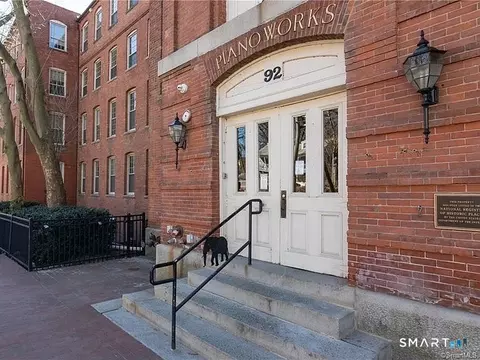 92 Main St #107, Deep River, CT 06417