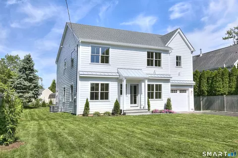 200 Henry St, Fairfield, CT 06824