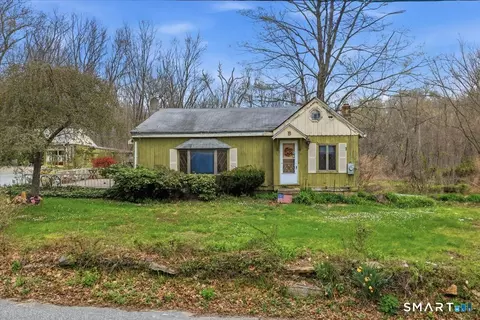 102 South Rd, Bozrah, CT 06334