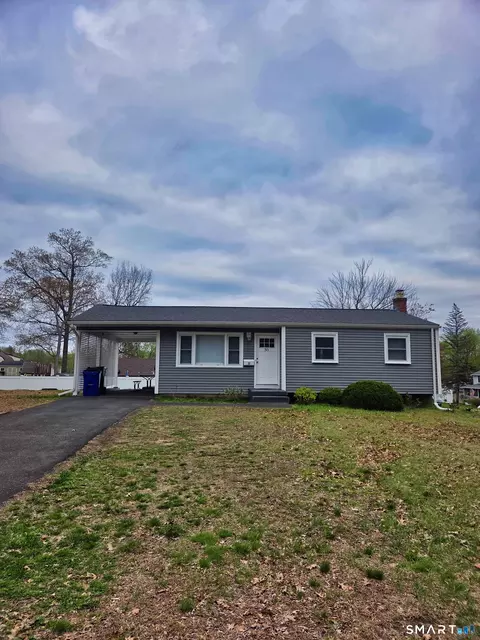 30 Barbara Dr, Windsor Locks, CT 06096