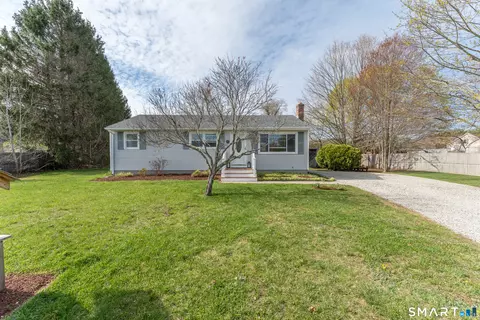 14 Liberty Ln, Thompson, CT 06277