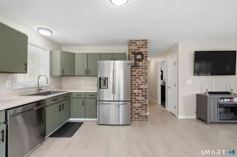 Kitchen - 108 Pleasant View Dr, Killingly, CT 06241 photo 2 of 3