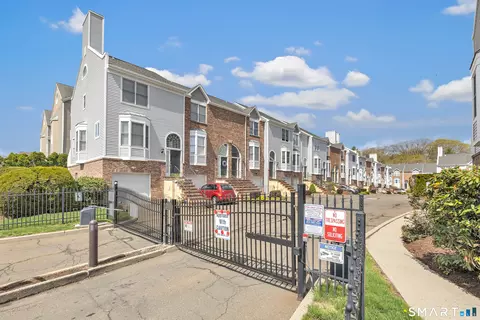 2612 North Ave #F9, Bridgeport, CT 06604