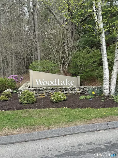 14 Heather Ct #14, Woodbury, CT 06798