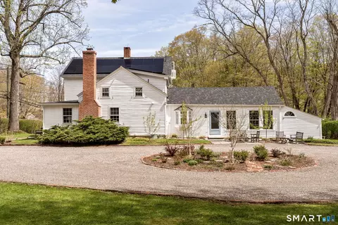 Exterior - 61 E Main St, Salisbury, CT 06068 photo 3 of 5