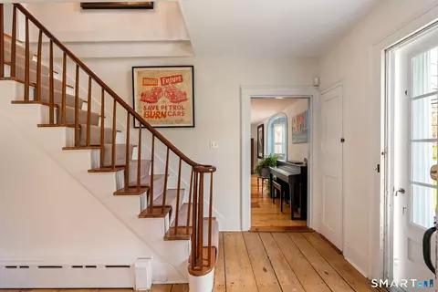 Entry Way - 61 E Main St, Salisbury, CT 06068 photo 5 of 7