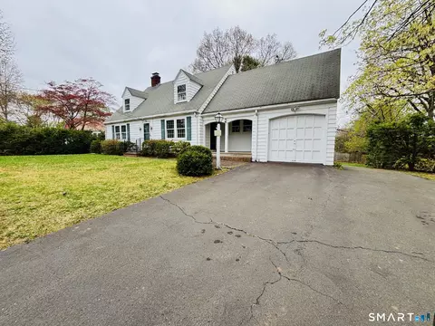 3366 Dixwell Ave, North Haven, CT 06473