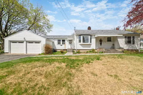 23 Highland Ave, Seymour, CT 06483