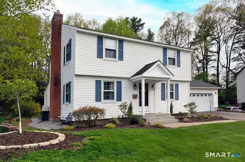 174 Henry St, Manchester, CT 06042