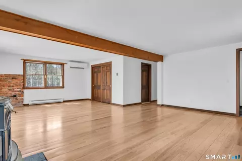 94 Quonnipaug Hill Rd, Guilford, CT 06437