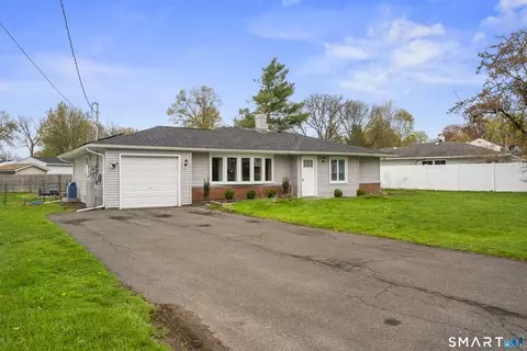 175 Reservoir Rd, Newington, CT 06111
