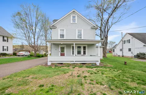 23 Maple St, Rockfall, CT 06481