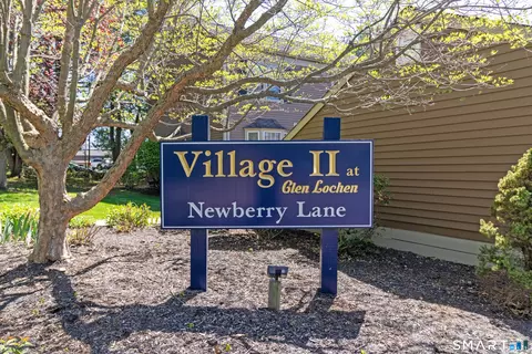 9 Newberry Ln #9, Glastonbury, CT 06033