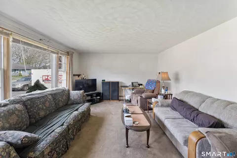 Living - 120 Adelaide St, Killingly, CT 06239 photo 2 of 3