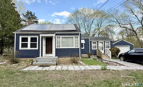 15 Beecher Rd, Woodbridge, CT 06525