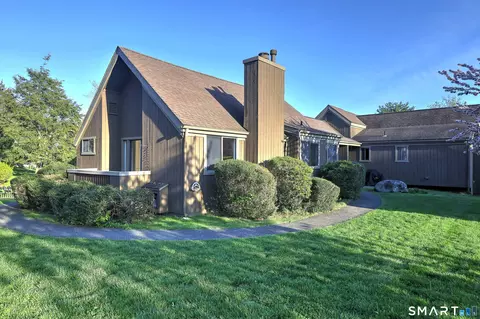 619 Erie Ln #B, Stratford, CT 06614