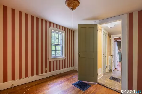 Bedroom - 92 Walnut Tree Hill Rd, Sandy Hook, CT 06482 photo 2 of 4