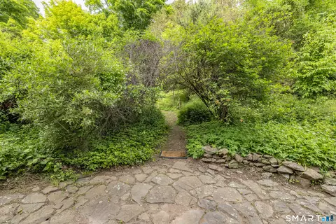 Exterior - 92 Walnut Tree Hill Rd, Sandy Hook, CT 06482 photo 11 of 12