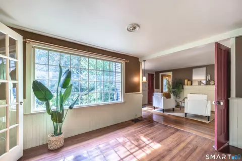 Entry Way - 92 Walnut Tree Hill Rd, Sandy Hook, CT 06482 photo 1 of 2
