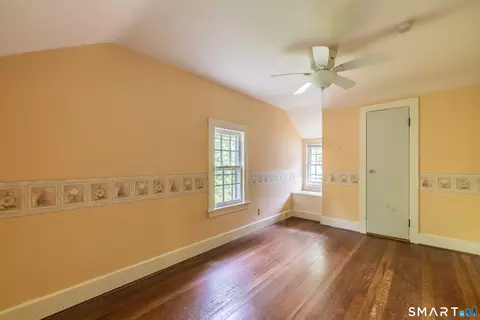 Bedroom - 92 Walnut Tree Hill Rd, Sandy Hook, CT 06482 photo 4 of 4