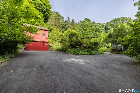 Exterior - 92 Walnut Tree Hill Rd, Sandy Hook, CT 06482 photo 10 of 12