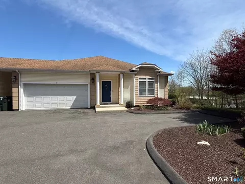 270 New Britain Rd #16, Berlin, CT 06037