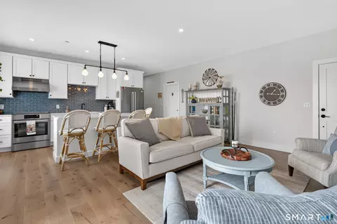 Living - 185 Main St #202, Niantic, CT 06357 photo 7 of 7