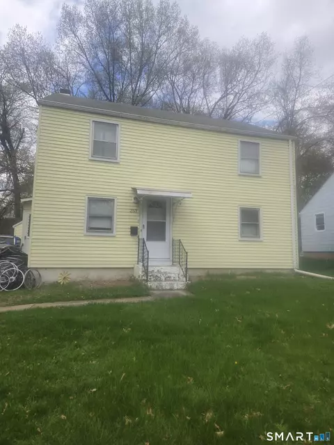 253 Hilliard St, Manchester, CT 06042