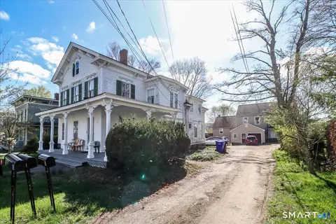 18 S Main St, New Milford, CT 06776