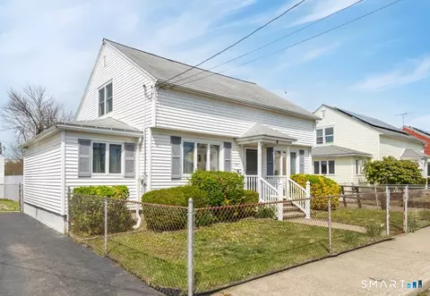 54 Coolridge Rd, Milford, CT 06460