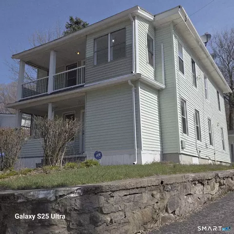 993 E Main St, Waterbury, CT 06705