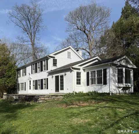 32 Pond Brook Rd, Newtown, CT 06470