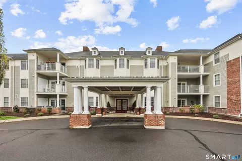 25 Cassandra Blvd #111, West Hartford, CT 06107