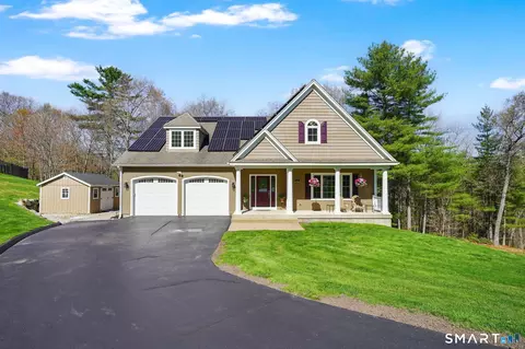 14 Crystal Ridge Dr, Ellington, CT 06029