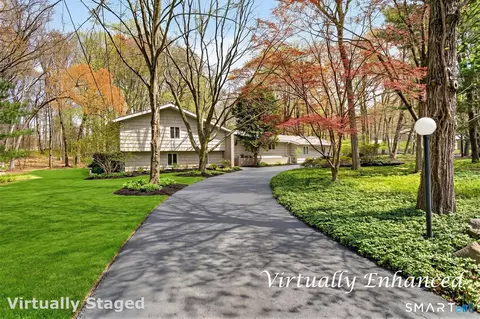 112 Calico Ln, Fairfield, CT 06824