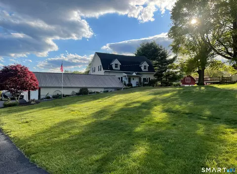 34 Secor Rd, Brookfield, CT 06804