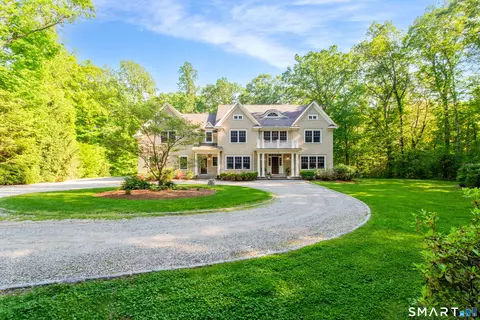 32 Lobdell Ln, Easton, CT 06612