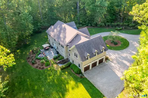 32 Lobdell Ln, Easton, CT 06612