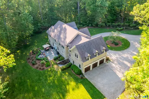 32 Lobdell Ln, Easton, CT 06612