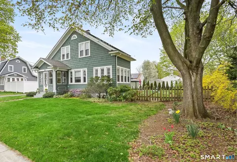 88 Miller Ave, Milford, CT 06460