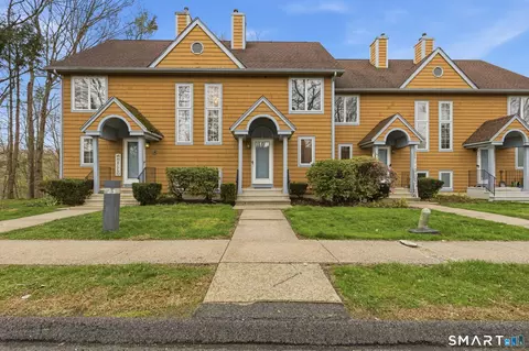 6 Elizabeth Ct #6, Broad Brook, CT 06016